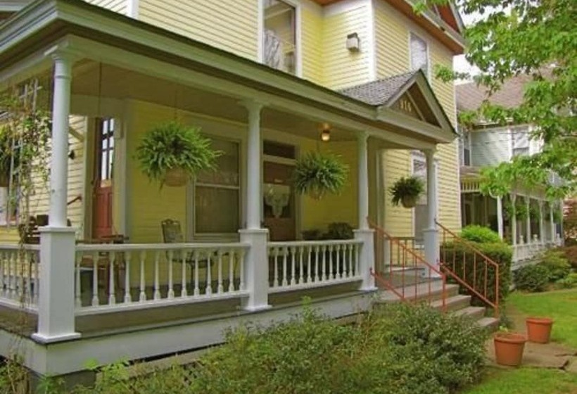 فندق Walnut Street Inn