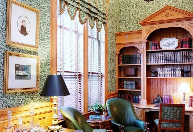 هتل Wentworth Mansion