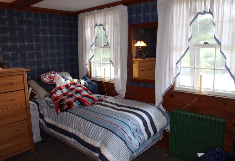 White Trellis Motel