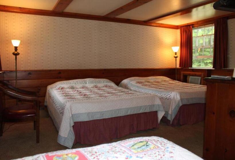 White Trellis Motel