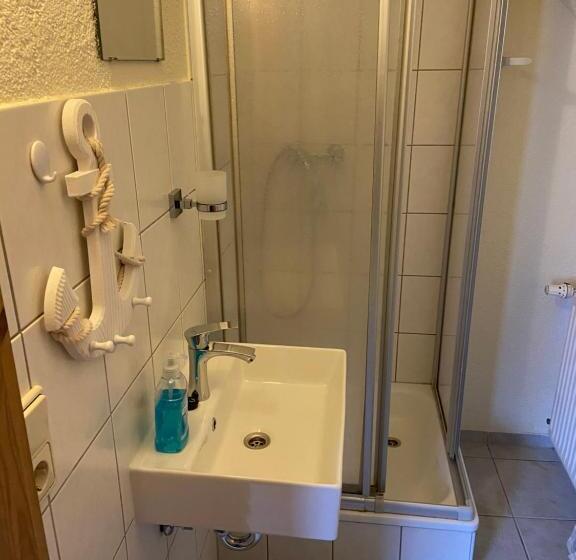 ベッドアンドブレックファースト Zimmervermietung Graupner