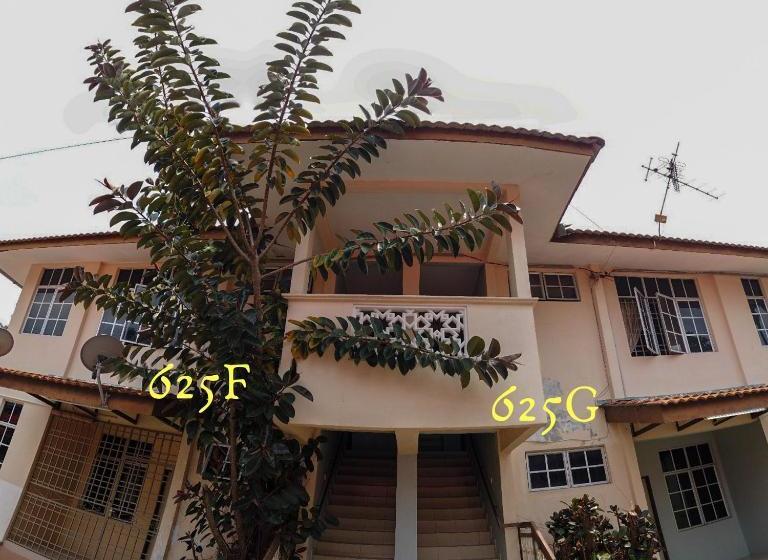 בית מלון כפרי Hasienda Homestay Bayan Lepas