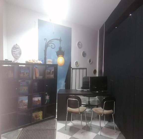 هاستل Pensión Casa Rosa