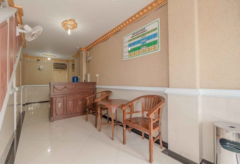 پانسیون Reddoorz Plus Syariah Near Rsup Dr. M. Djamil Padang