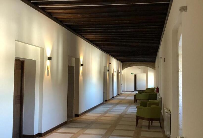 فندق Hospedería Monasterio De La Vid