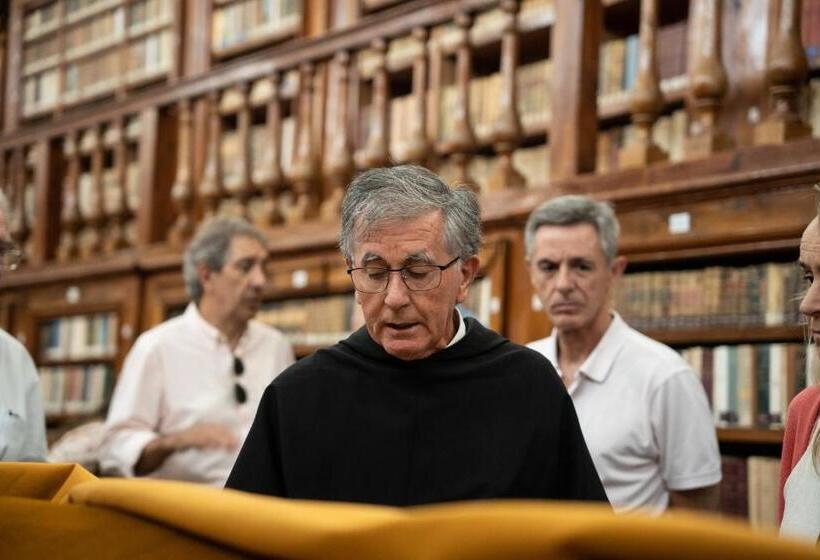 فندق Hospedería Monasterio De La Vid