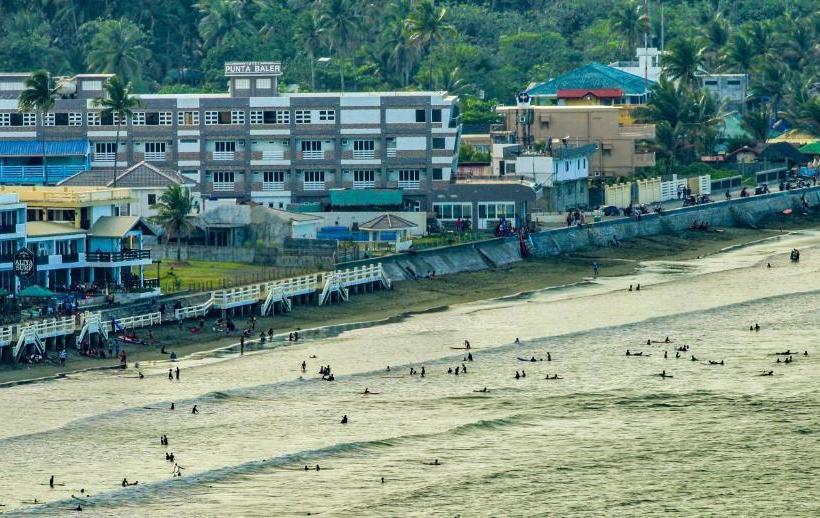 فندق Punta Baler