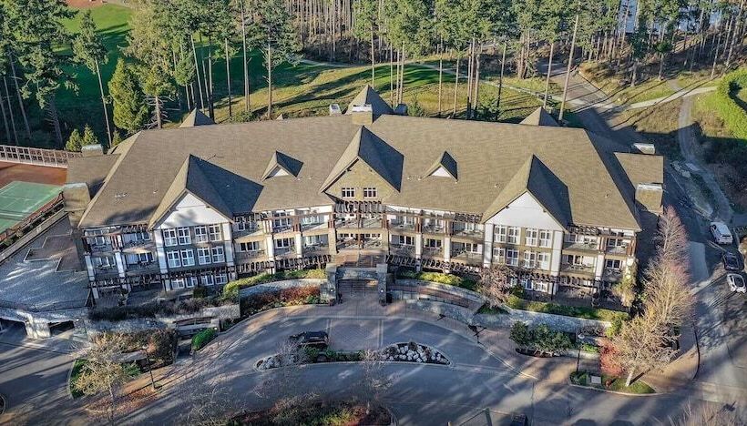 Fairways Hotel On The Mountain