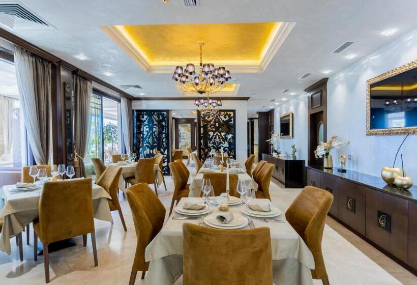 هتل Onyx Beach Residence   Free Parking & Beach Access