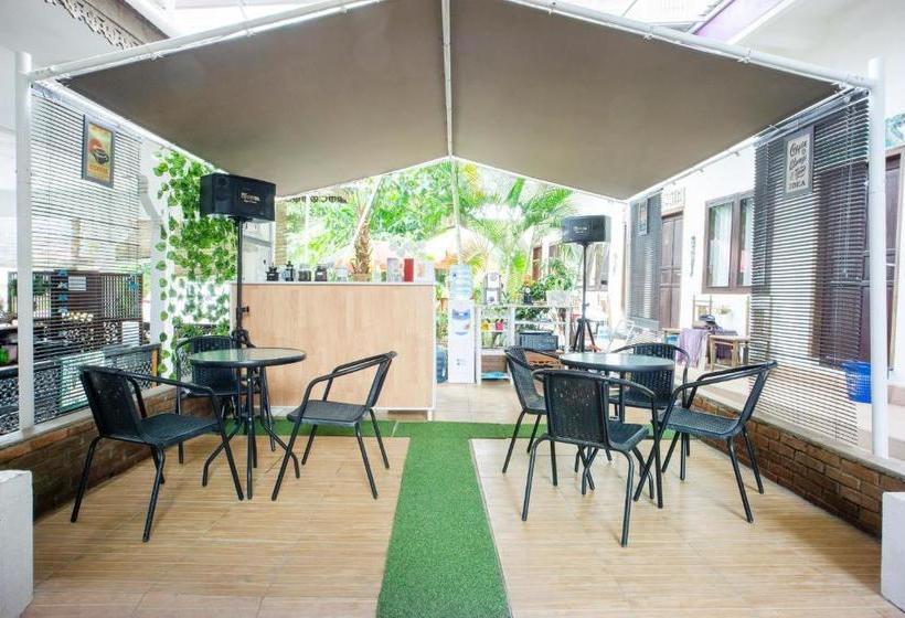 هتل Oyo 3139 Naya Guest House Syariah