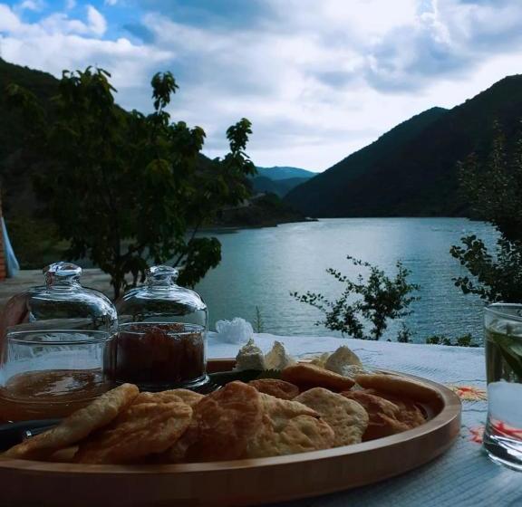 پانسیون Borealis Guest House