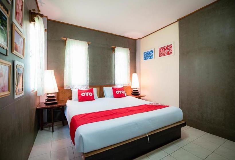 هتل Oyo 569 Aa Resort