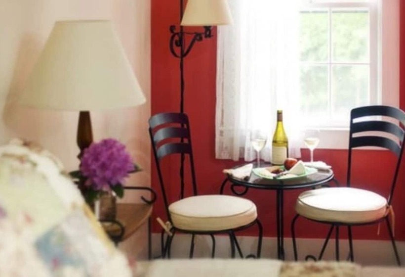 Bed and Breakfast Woods Hole Passage Inn