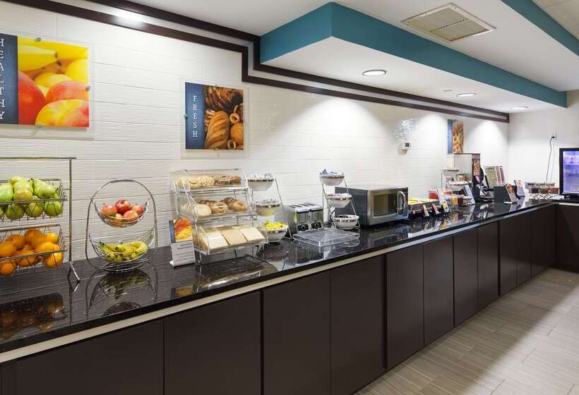 هتل Best Western Plus Birmingham Inn & Suites