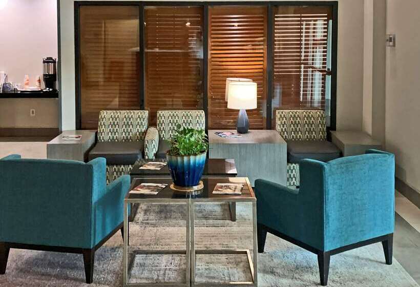 فندق Comfort Inn & Suites Columbus North