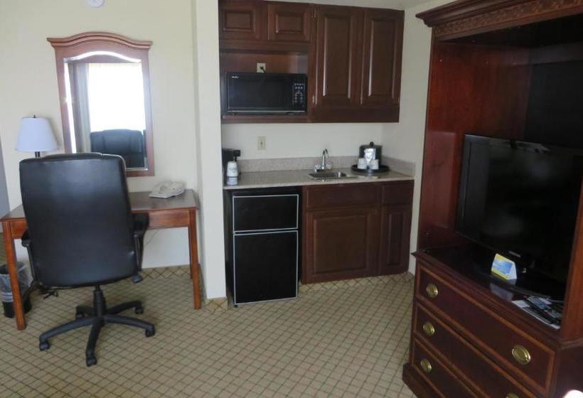 هتل Days Inn & Suites By Wyndham Omaha Ne