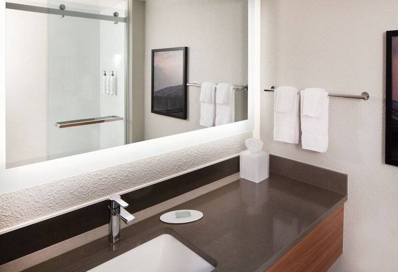 هتل Fairfield Inn & Suites By Marriott Charleston