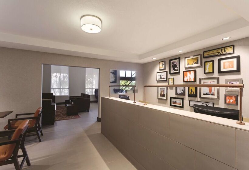 هتل Hyatt House San Diego Sorrento Mesa