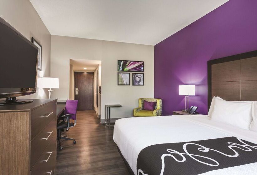 هتل La Quinta By Wyndham Columbus North