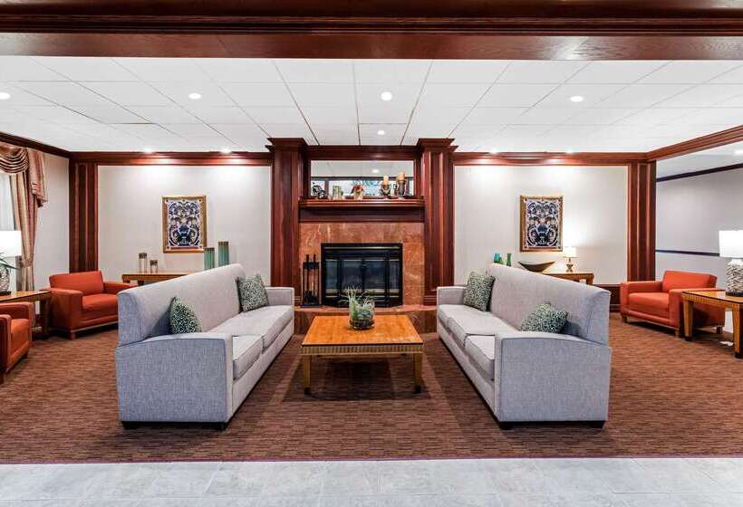 هتل La Quinta By Wyndham Madison American Center