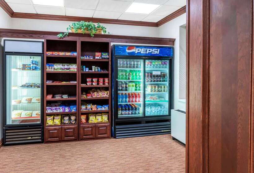 هتل La Quinta By Wyndham Madison American Center