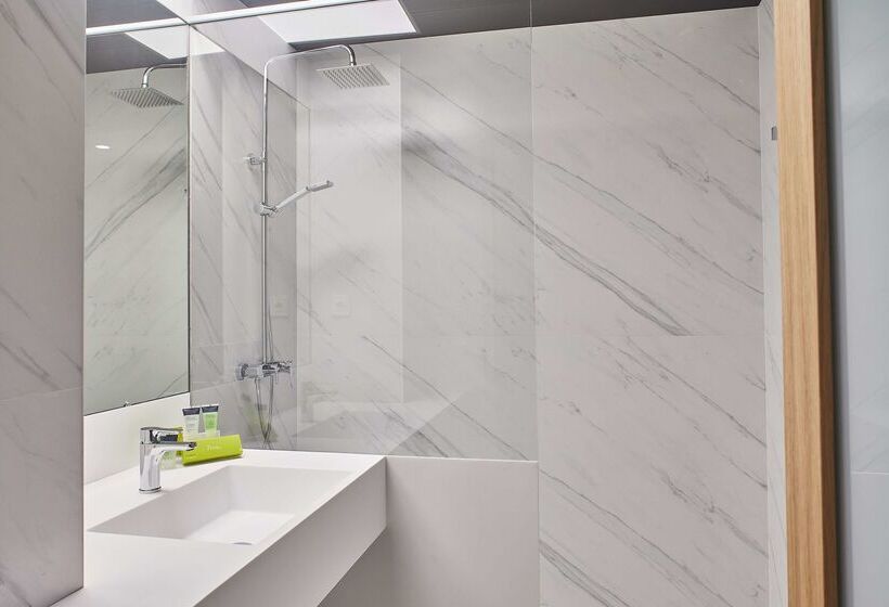 هتل Silken Reino De Aragon