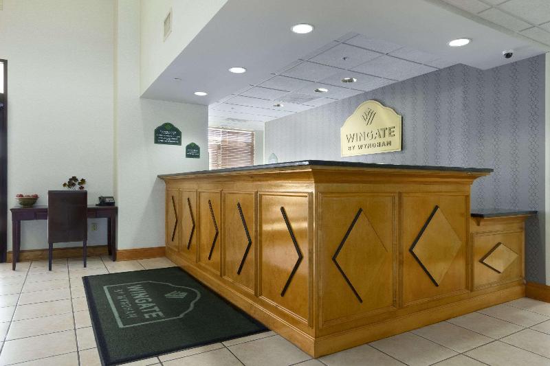 فندق Independent Sphc Cross Creek Inn & Suites