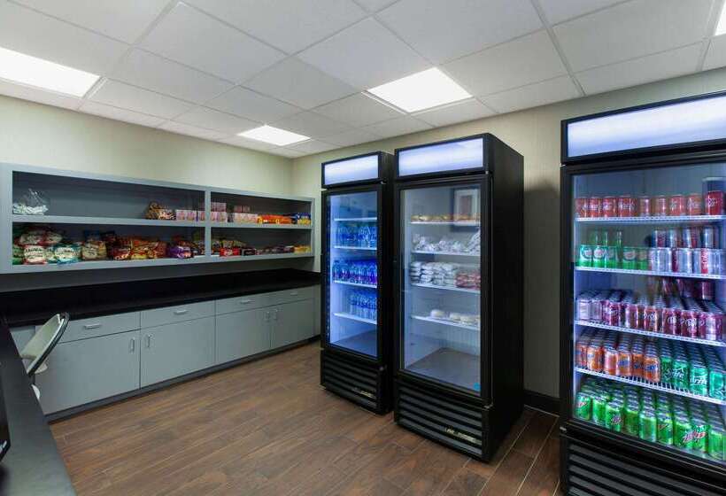 هتل Wingate By Wyndham Oklahoma City Airport