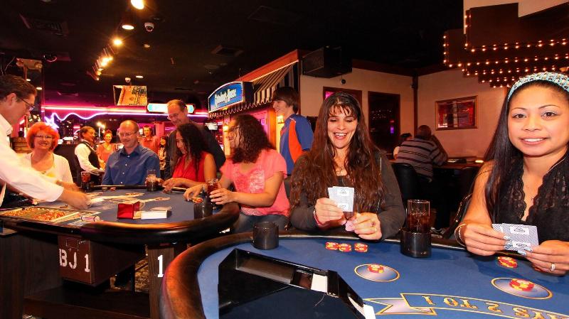 בית מלון כפרי Winners Inn Casino