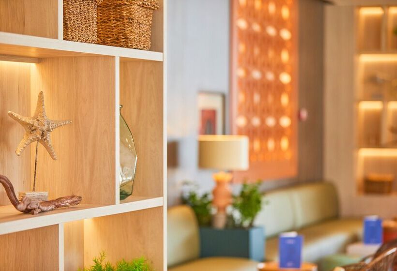 ホテル Zafiro Can Picafort