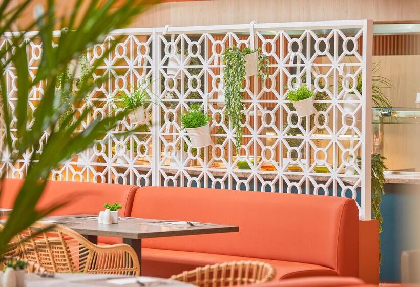 ホテル Zafiro Can Picafort