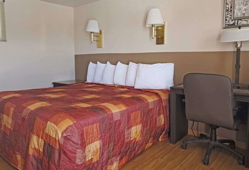 فندق على الطريق Rodeway Inn