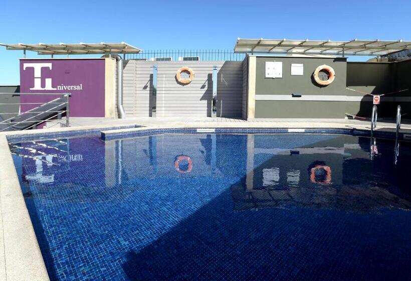 Отель Barcelona Universal