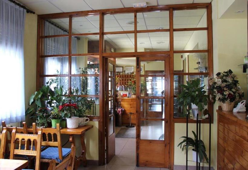 בית מלון כפרי Garona