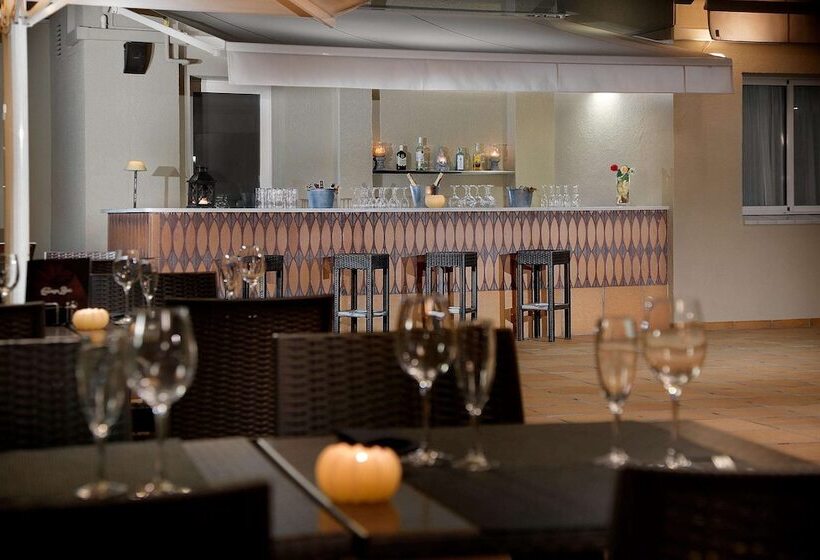 호텔 Hcc Montblanc