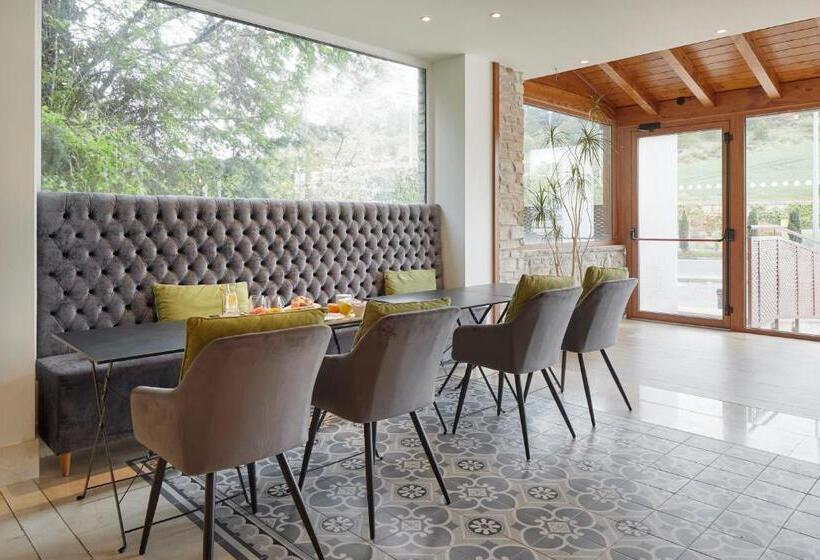 ホテル Iriguibel Huarte Pamplona