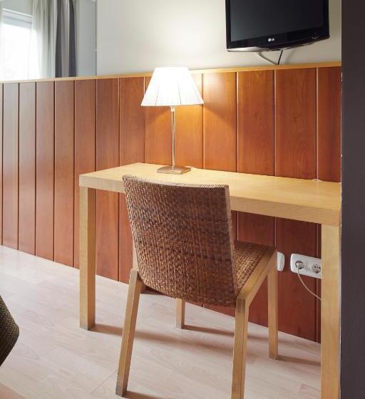 ホテル Iriguibel Huarte Pamplona