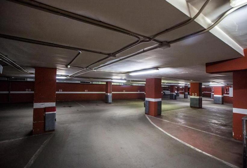 Leonardo Hotel Madrid City Center