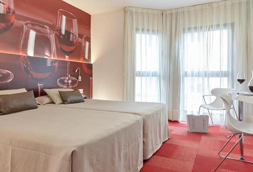هتل Maciá Granada Five Senses Rooms & Suites