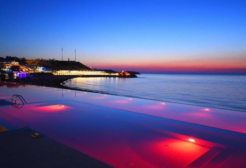 هتل Acapulco Resort