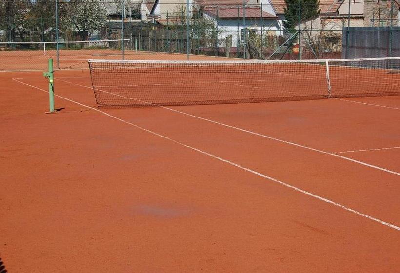 پانسیون Penzion A Restaurace Na Jízdárně