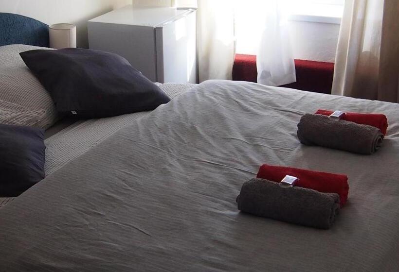 پانسیون Penzion A Restaurace Na Jízdárně