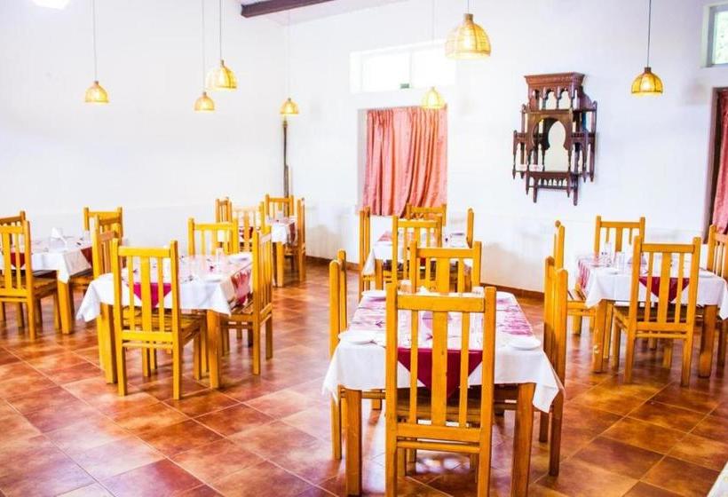 هاستل Mystique Ville