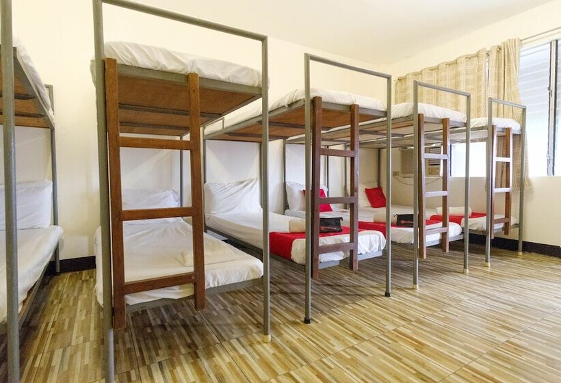 فندق Reddoorz Plus Near Vigan Convention Center