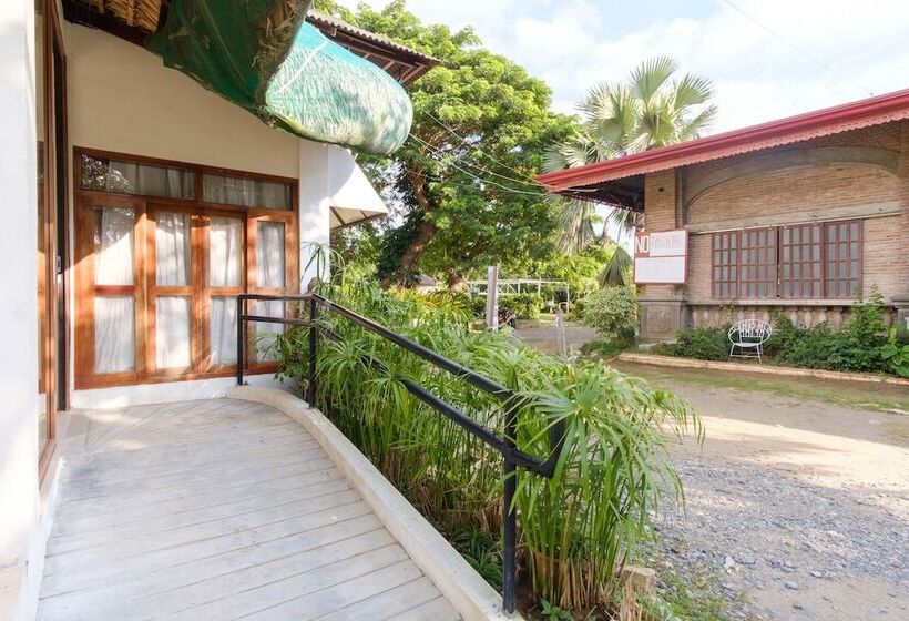 فندق Reddoorz Plus Near Vigan Convention Center