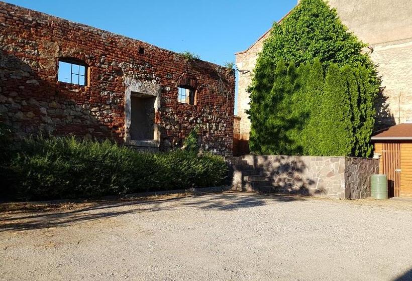 پانسیون Penzion U Vlků