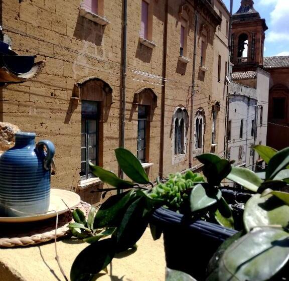 Aljama   Downtown B&b