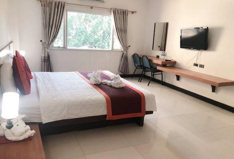 هتل Vientiane Chaleunxay Center