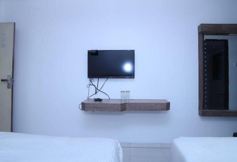 ホテル Kewal Inn