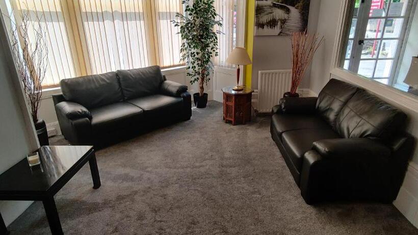 فندق Cecil Court